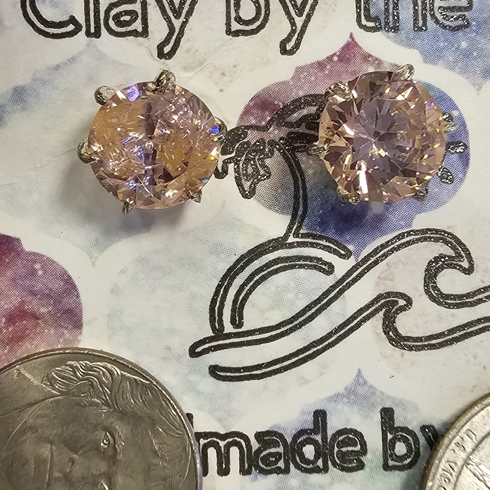 Earrings - Picture 3 of 3